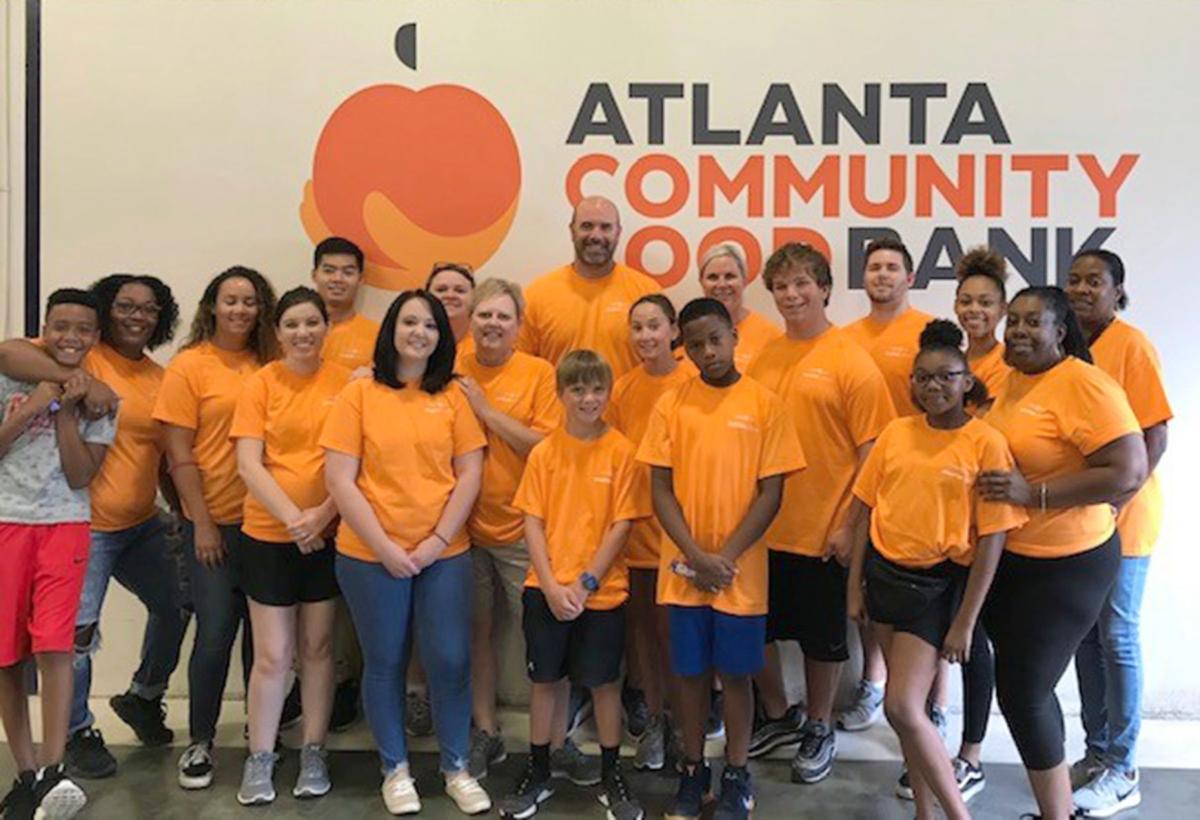 101619_MNS_full_Summer_Service_003 group at Atlanta Community Food Bank