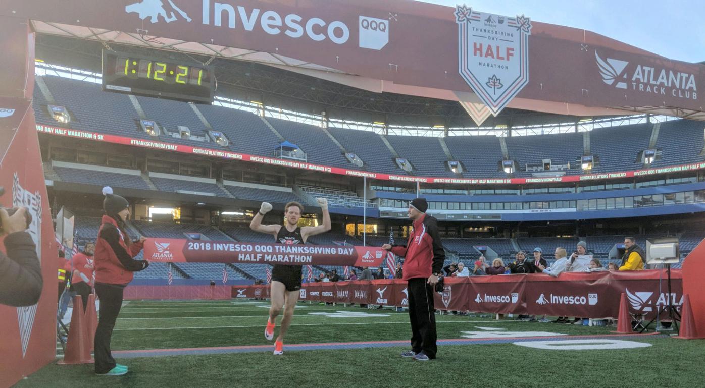 Davies Tavani Win Invesco Qqq Thanksgiving Day Half Marathon Sports Mdjonline Com
