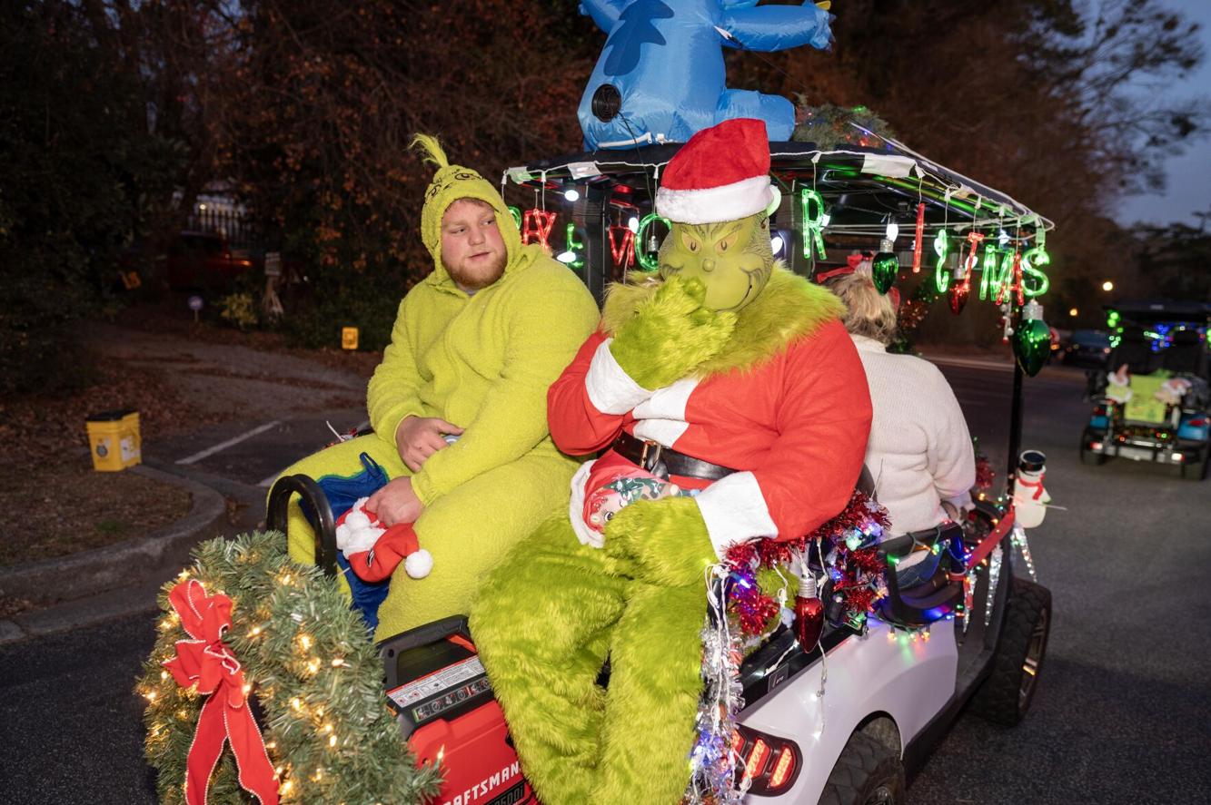 PHOTOS Drivers Light Up Acworth With Christmas Golf Cart Parade