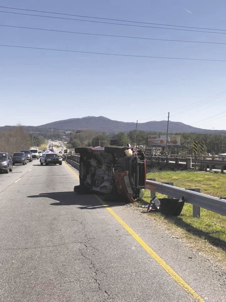 Cobb Parkway traffic slowed by singlevehicle crash News