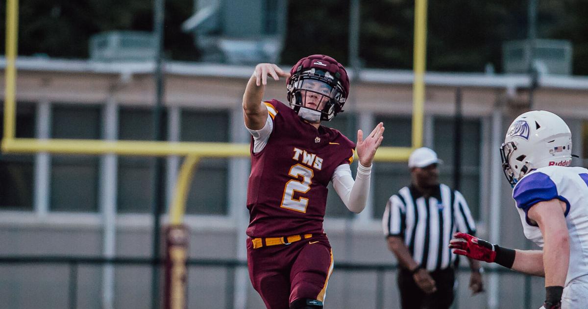 Walker playing it safe with QB Hall