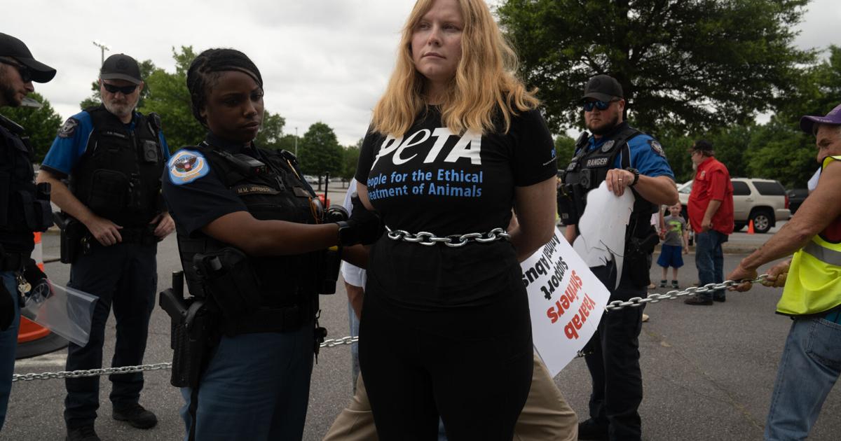2 PETA members arrested after protesting Yaarab Shriners' circus ...