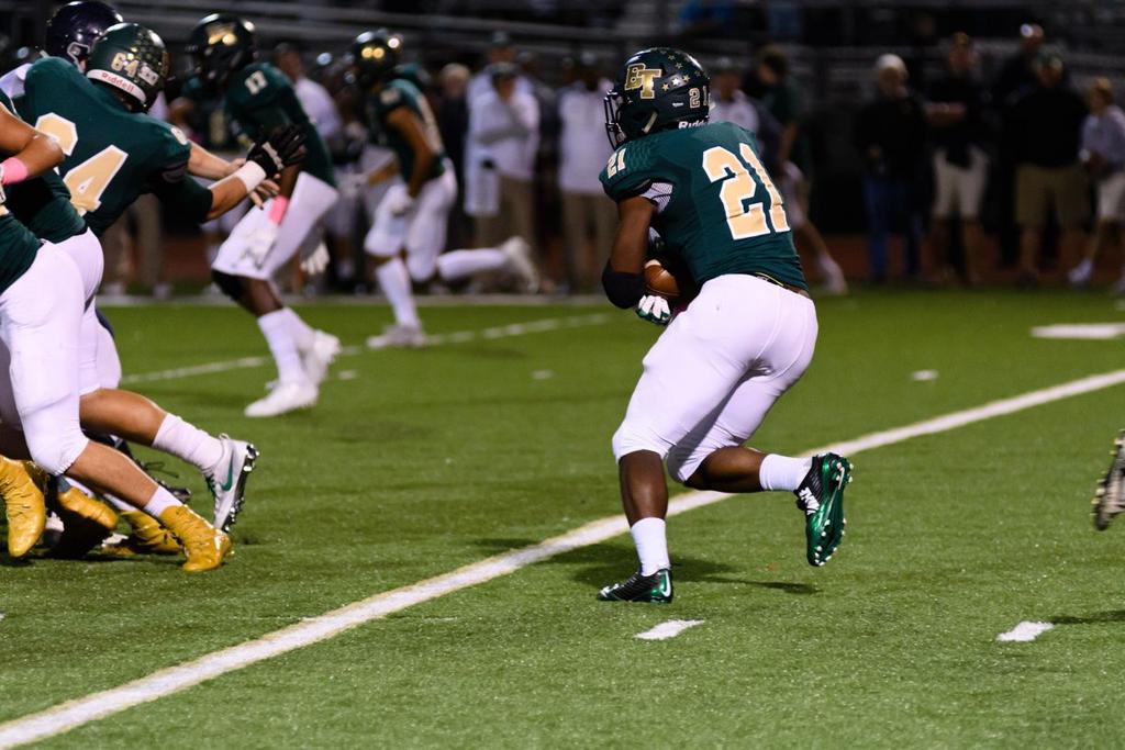 Amid pandemic, high school football kicks off in Georgia