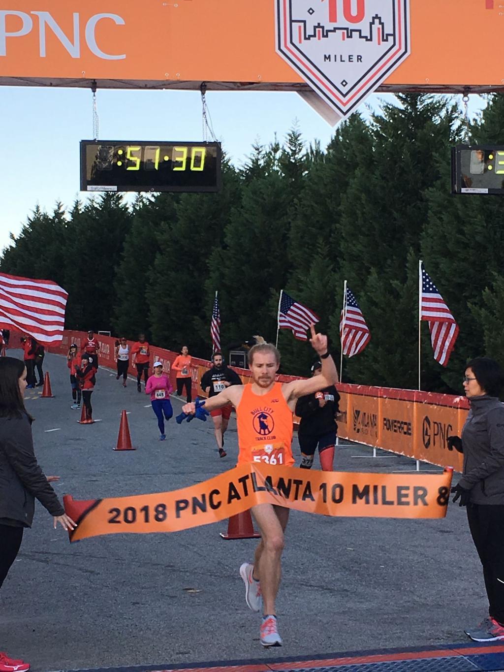 Davies Tavani Win Invesco Qqq Thanksgiving Day Half Marathon Sports Mdjonline Com