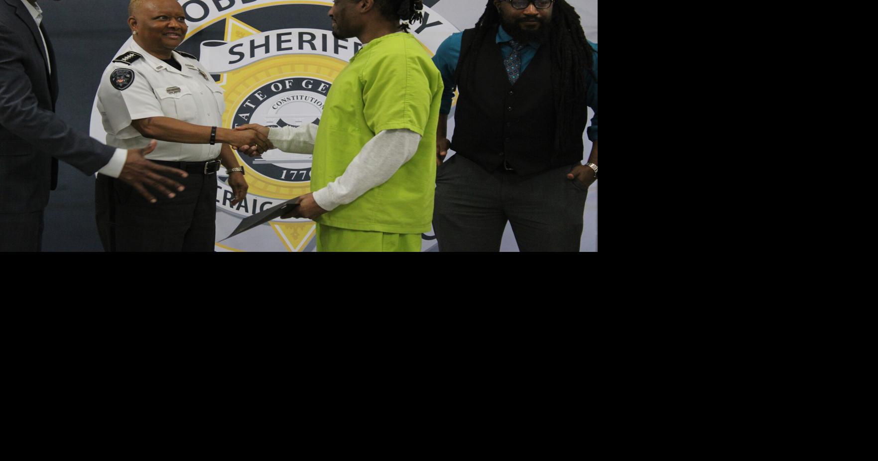 'Moving forward': Cobb Jail Inmates Graduate with GEDs | Police Fire ...