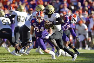 Ksu Wary Of Dual Threat Wofford Qb In Playoff Opener Cobb