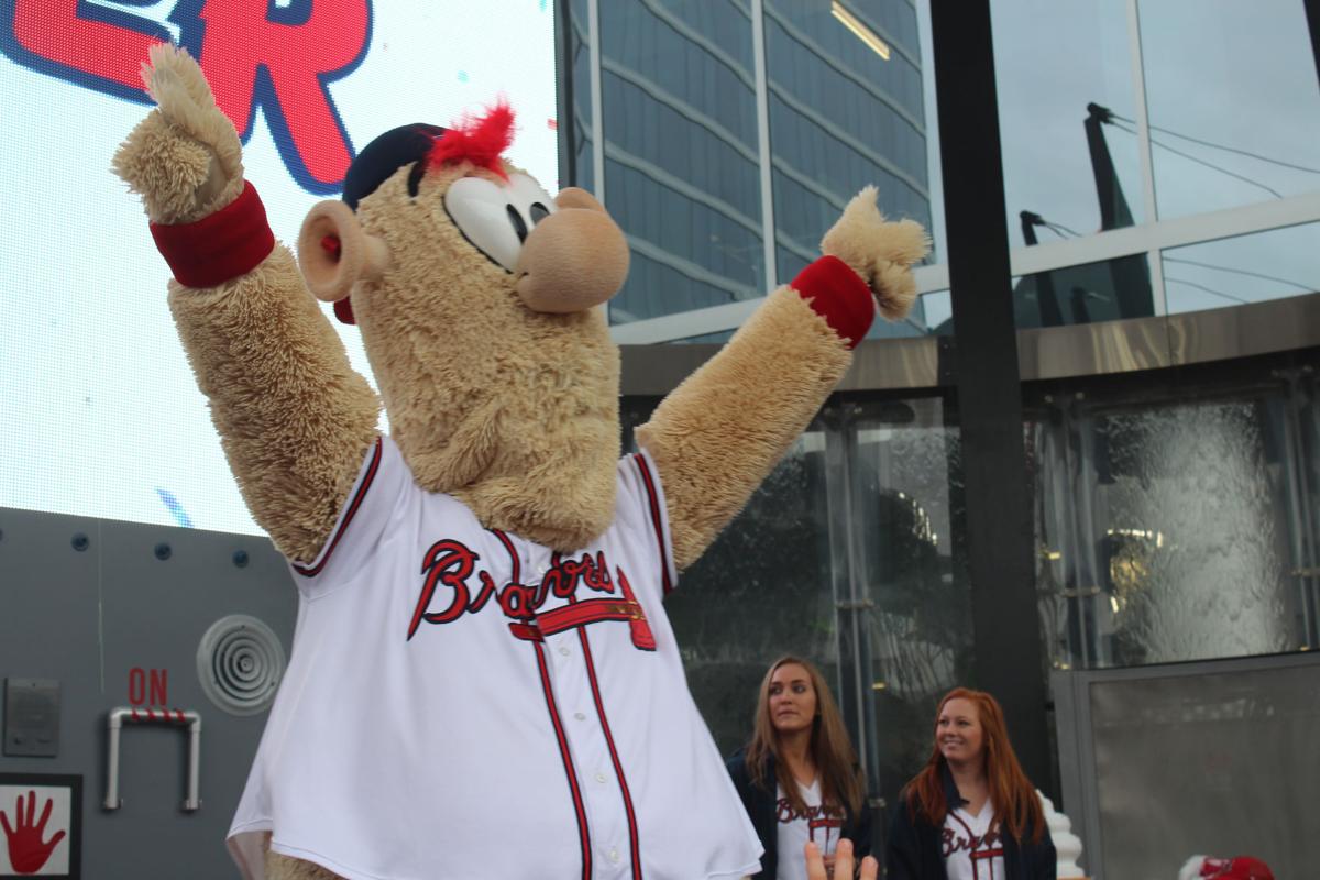 Atlanta Braves reveal new mascot, Blooper News