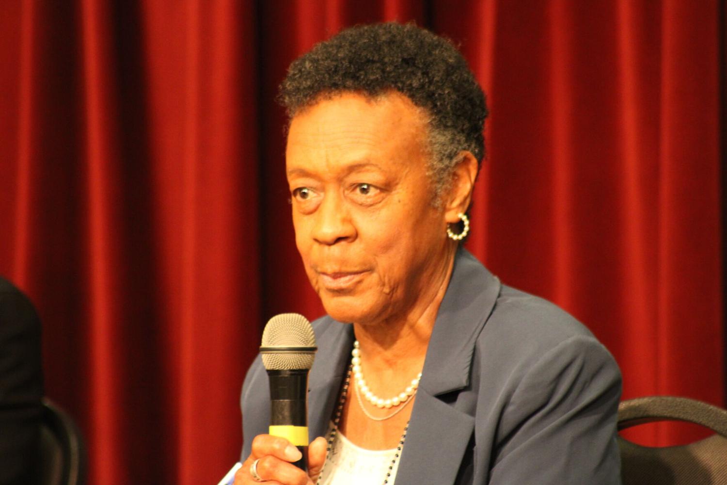 if-nothing-else-show-up-cobb-court-clerk-panned-at-debate-she