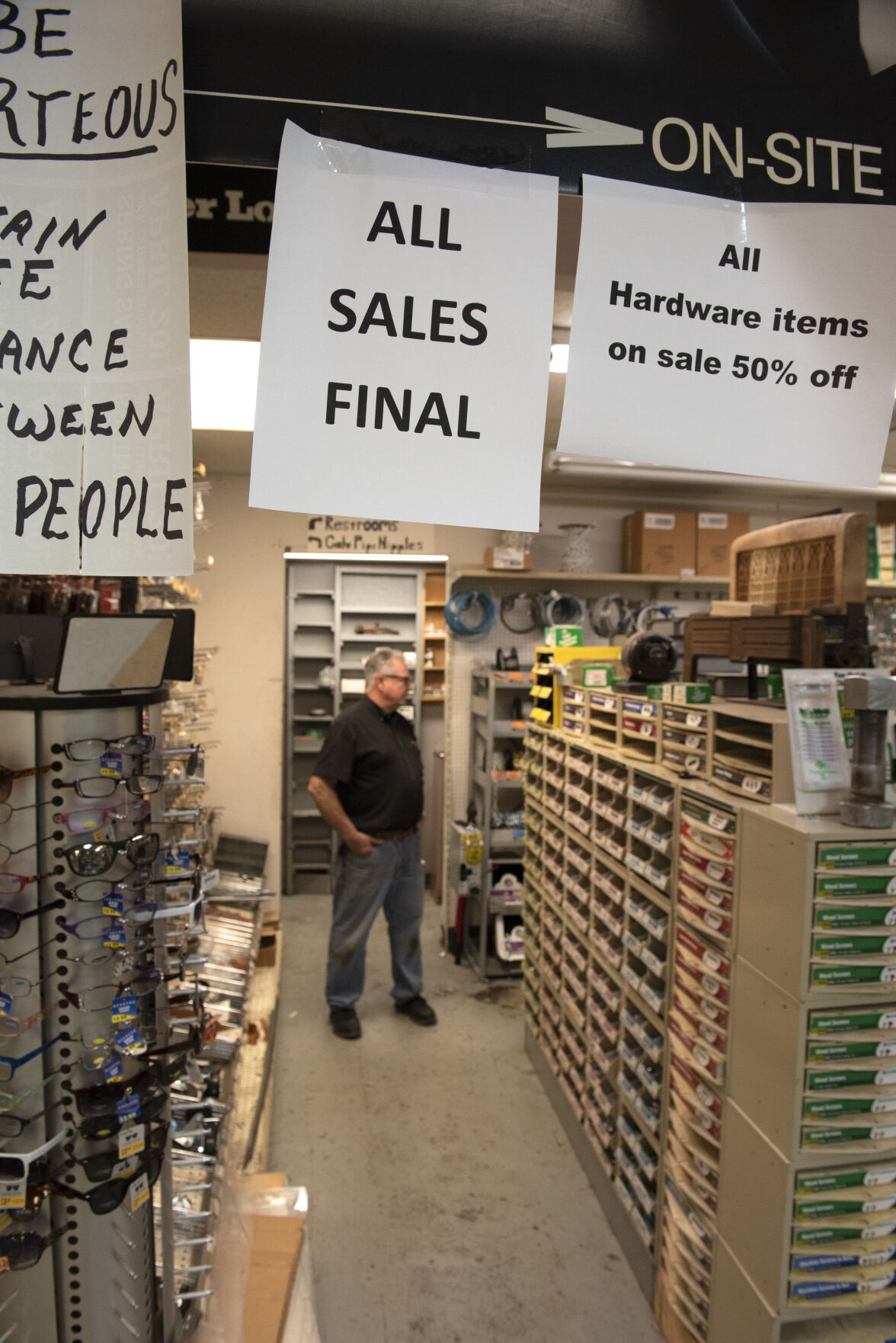 A bittersweet farewell Smyrna hardware store closes after 60 years