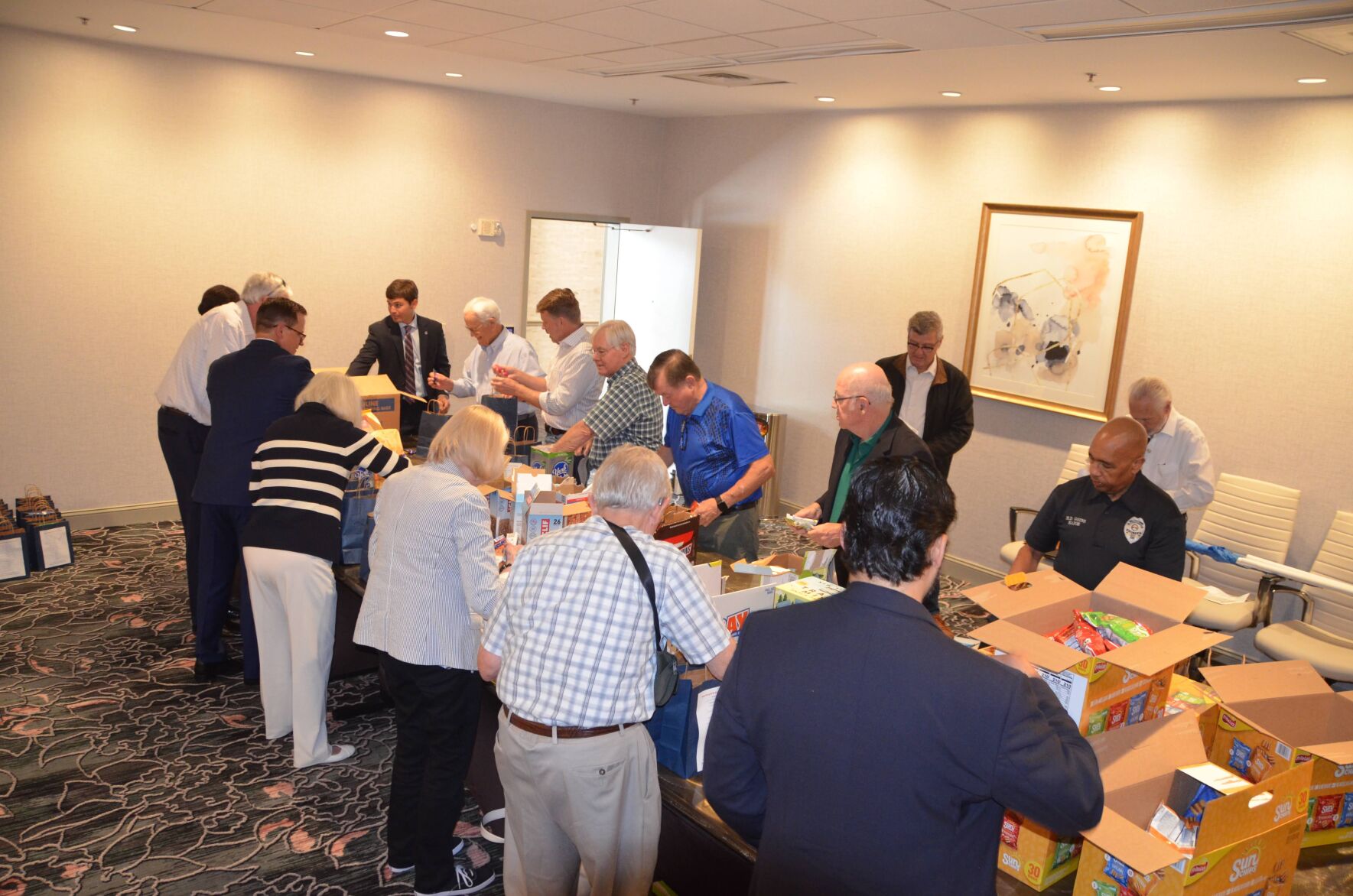 Marietta Metro Rotary Club Treats Local Heroes | Lifestyle | Mdjonline.com