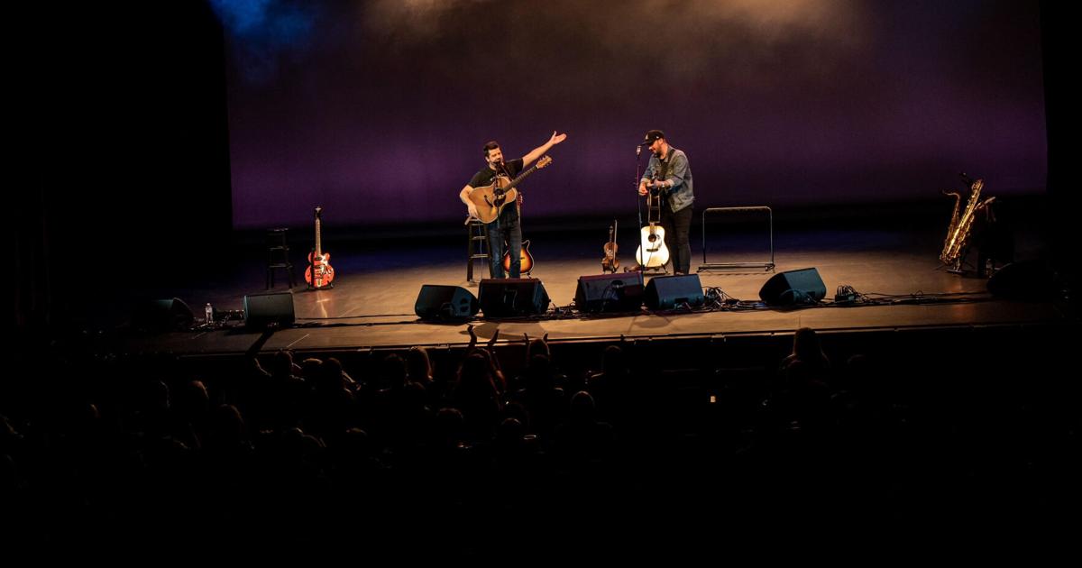 Strand Theatre Hosts Nashville’s Hit Country Songwriters