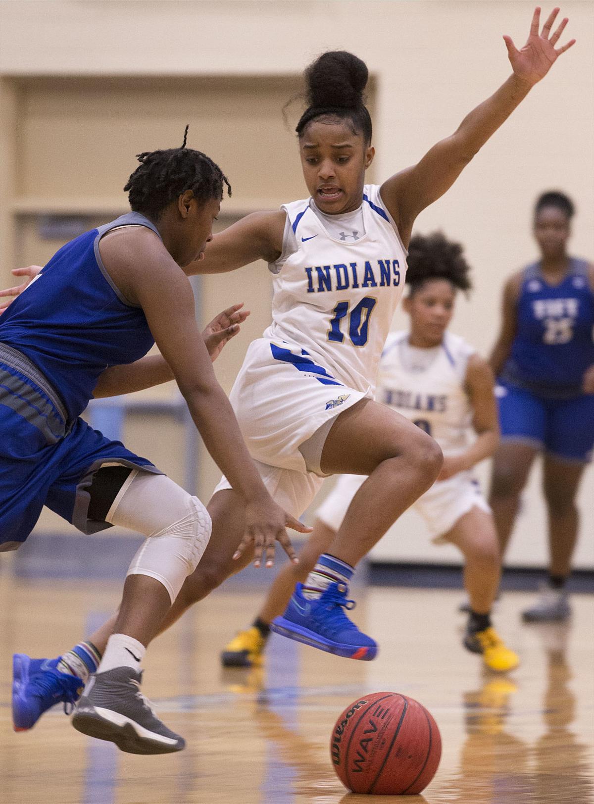 Mceachern Girls Escape Second Half Lapse Sports Mdjonline Com