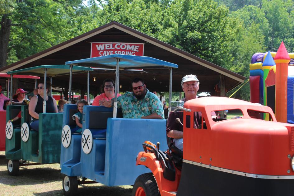 Annual Cave Spring Arts Festival this weekend News