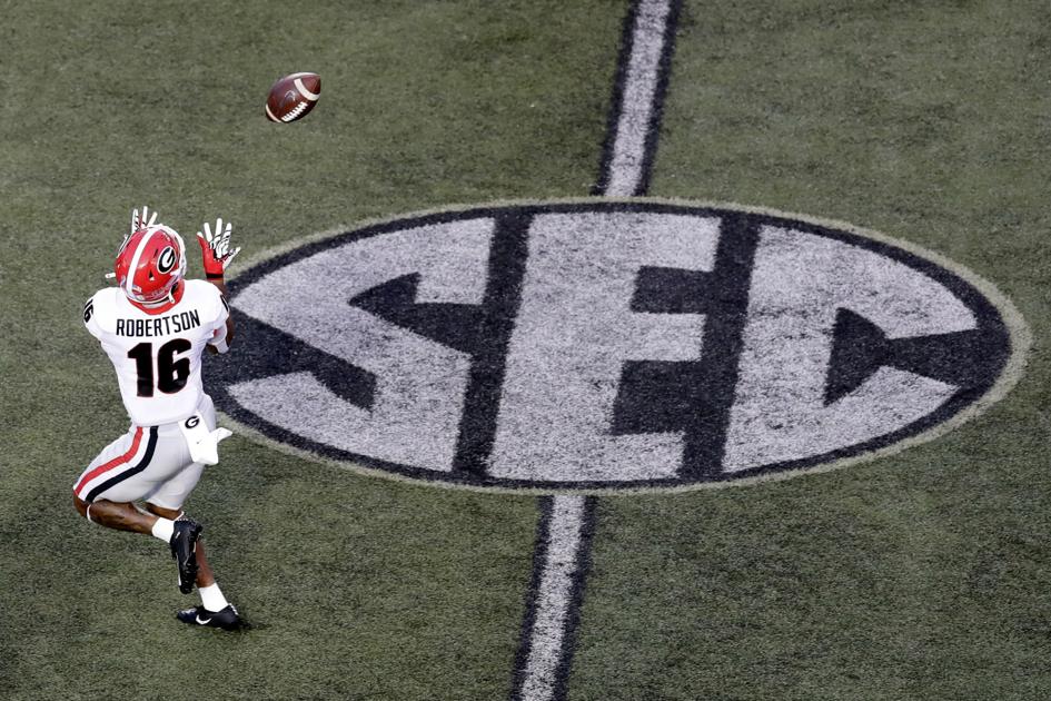 Georgia Eases Past Vandy In Season Opening Sec Road Game Sports
