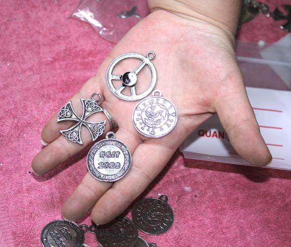 The whitesmith of Wahkon, Pineapple Jameson Business messagemedia.co