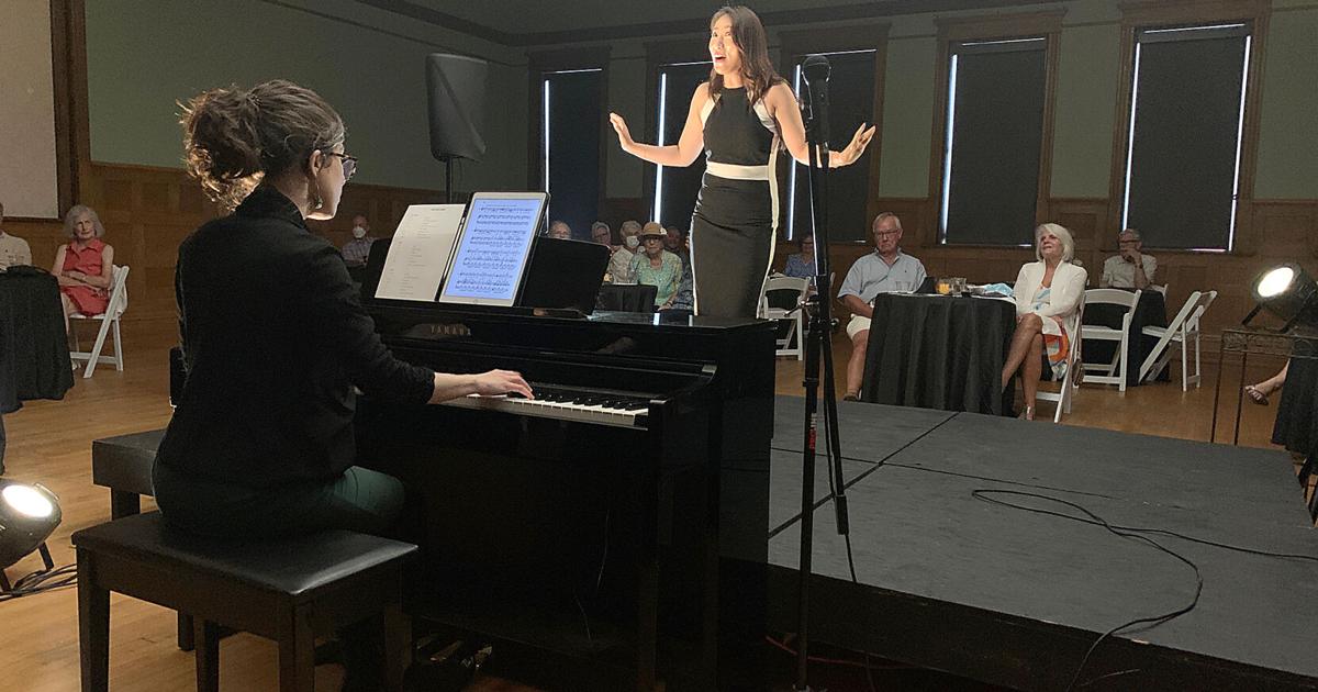 Das Ripple Center veranstaltet Life is a Cabaret! – Aitkin-unabhängiges Alter Das Ripple Center veranstaltet Life is a Cabaret! – Aitkin-unabhängiges Alter