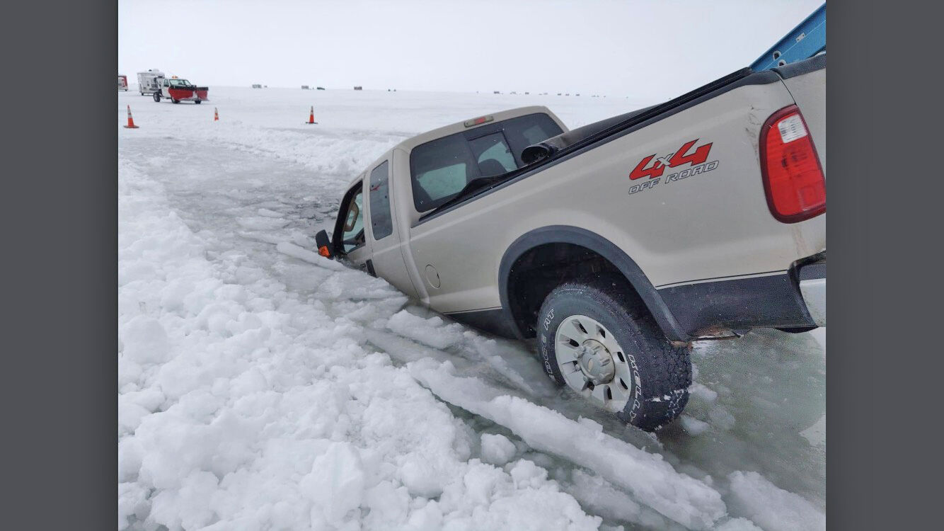 Ice Fishing on Mille Lacs with Red Door Resort – Red Door Resort