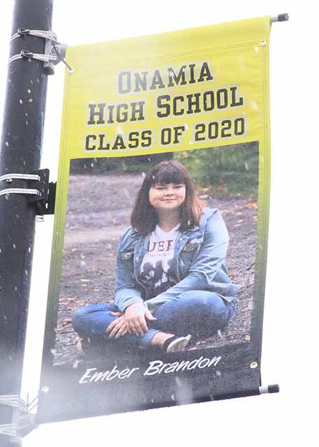 Grad banners hung in Onamia