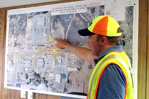 Roundabout: Grading the west side of highway | Local | messagemedia.co