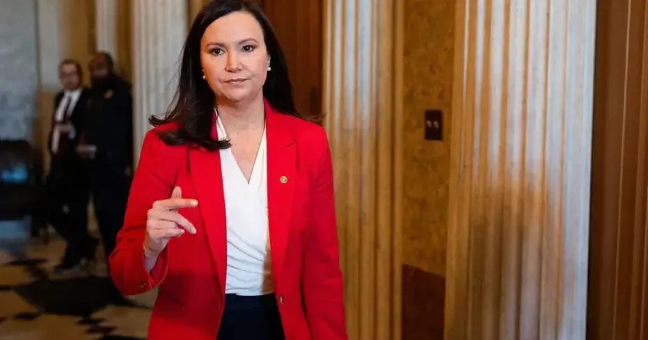 Ashley Moody sponsors PLEDGE Act to instill more patriotism in Washington, D.C., schools