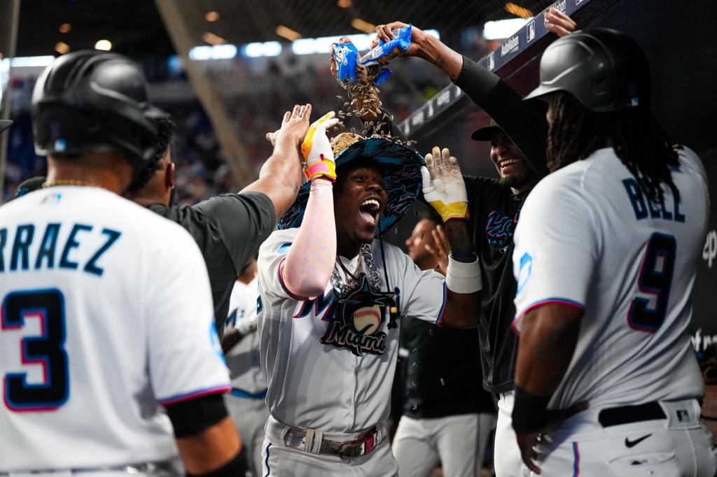 Marlins push for wild card spot, Sports