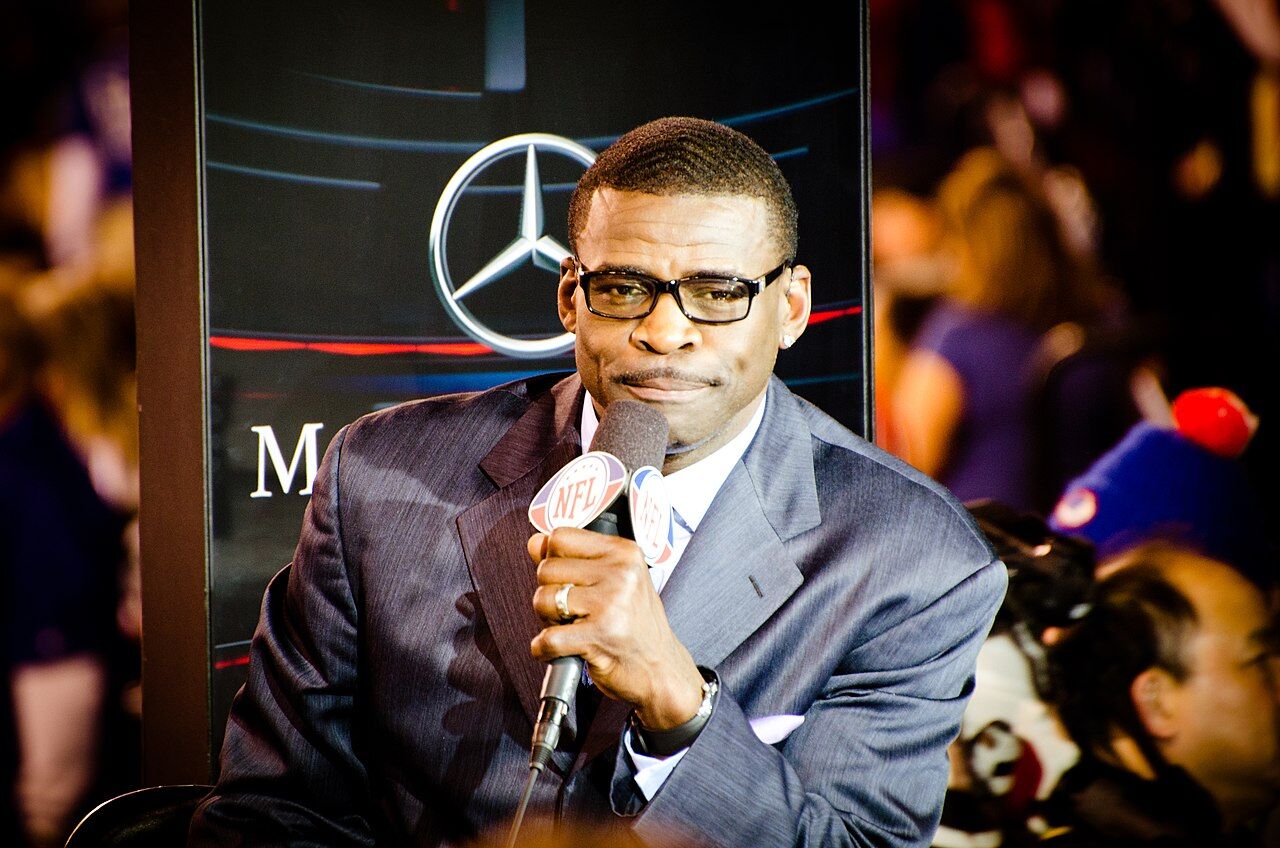 Michael Irvin pulled from Super Bowl shows after complaints