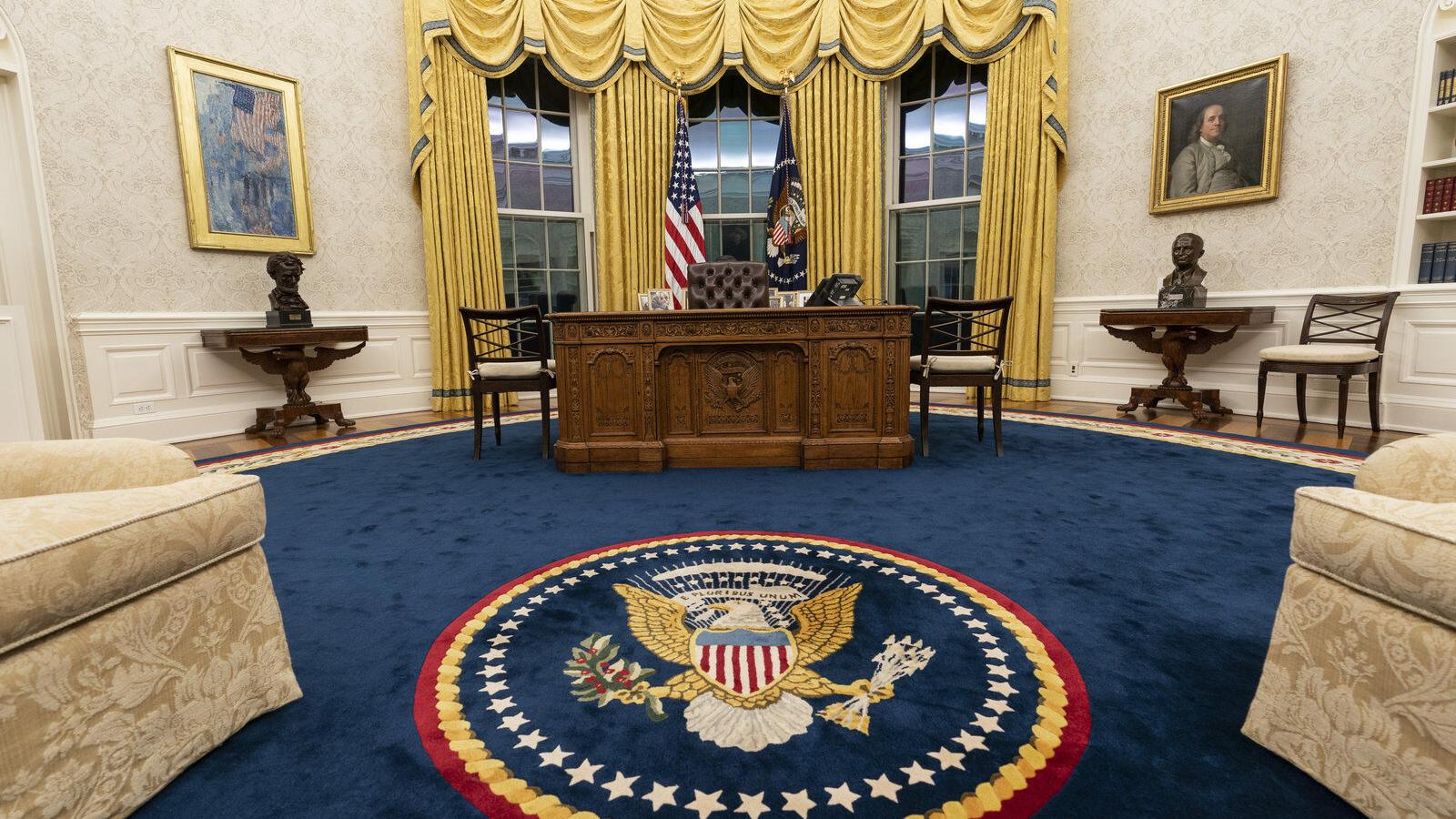 An Oval Office Makeover With A Nod To Clinton Decor Lifestyles Miamitimesonline Com