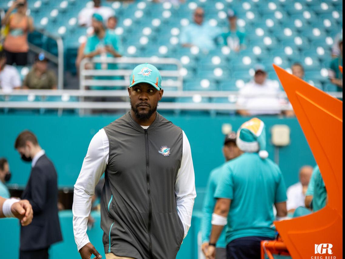 Witness says he heard Dolphins owner Stephen Ross offer ex-head coach Brian Flores  $100,000 per loss in 2019 : r/nfl