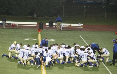 Supreme Court sides with coach on prayer after game | Faith |  