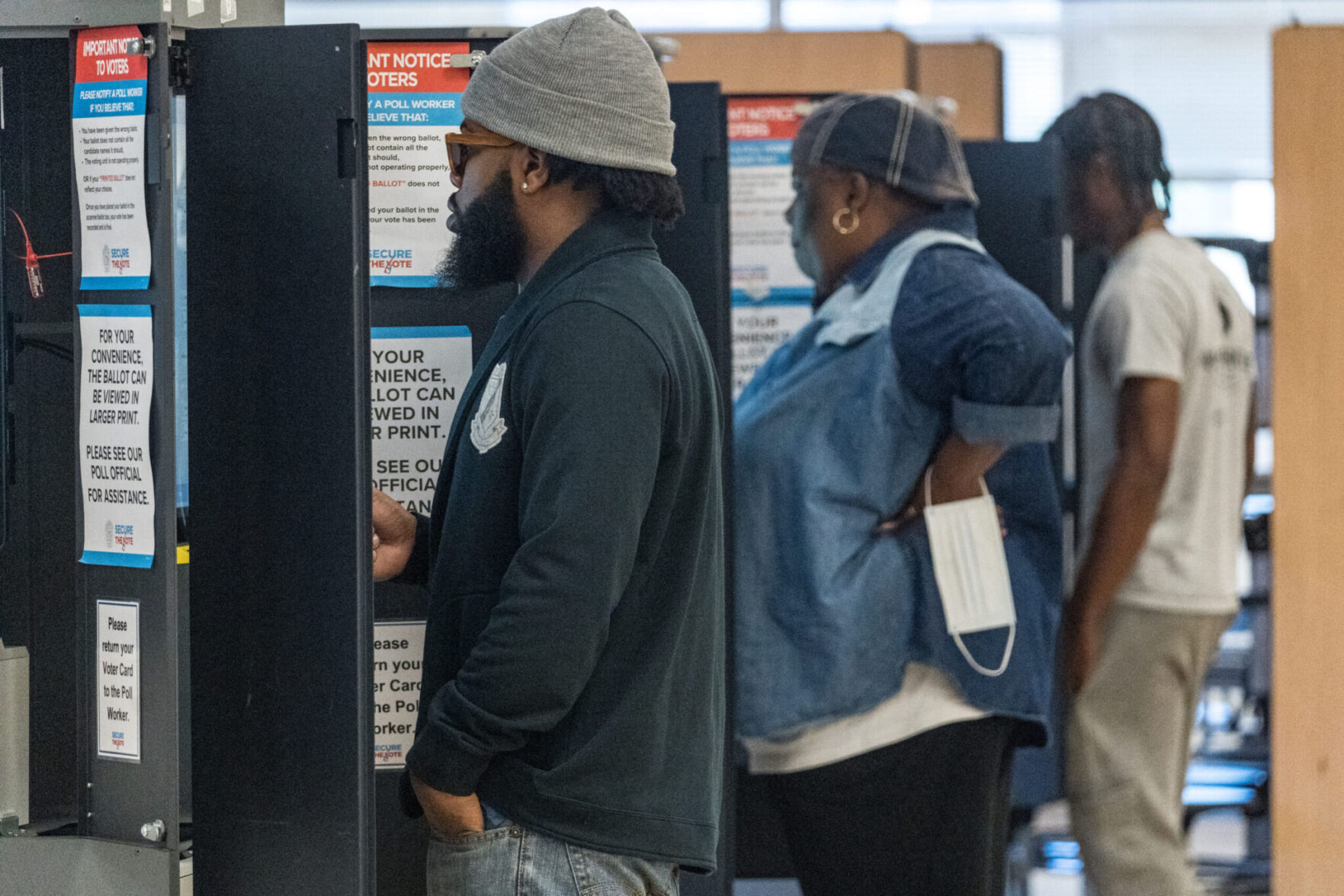 Black voters weigh economic woes in election