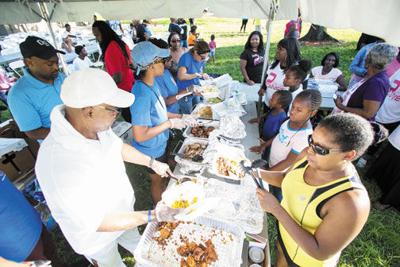 Business Leaders Serve Up Soul Food Dinner Business Miamitimesonline Com