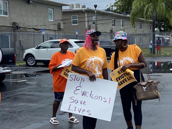 Liberty City apartment residents accuse management company of illegal