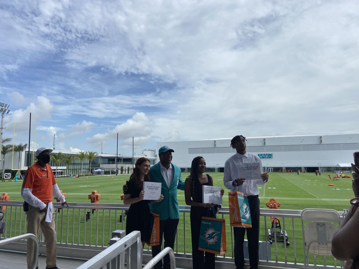 Miami Dolphins' practice facility in Miami Gardens on track for 2021