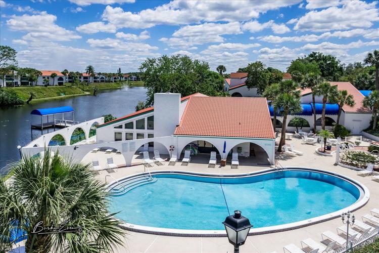 Beautiful 55+ condominium at The Bluffs Highlands Homes