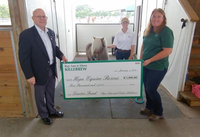 Killebrew S Donation Kicks Off Tractor Fund For Hope Equine Rescue