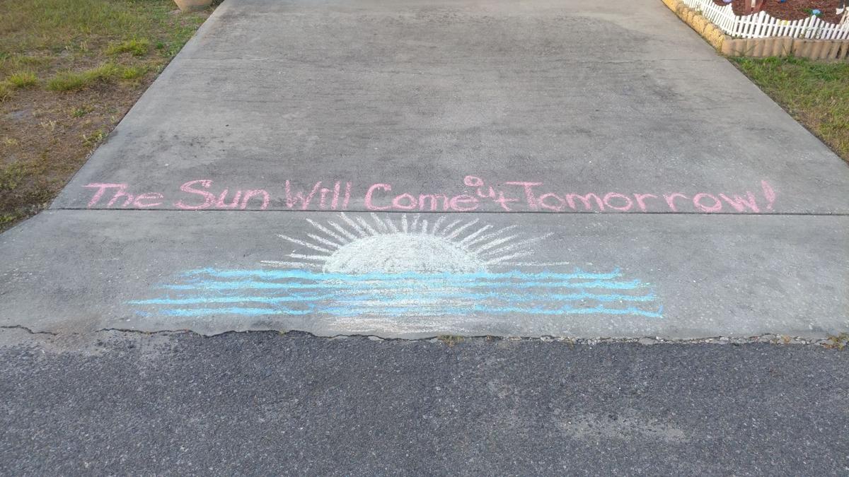 Whisper Lake Residents Color Their World With Chalk Corona Coverage Midfloridanewspapers Com