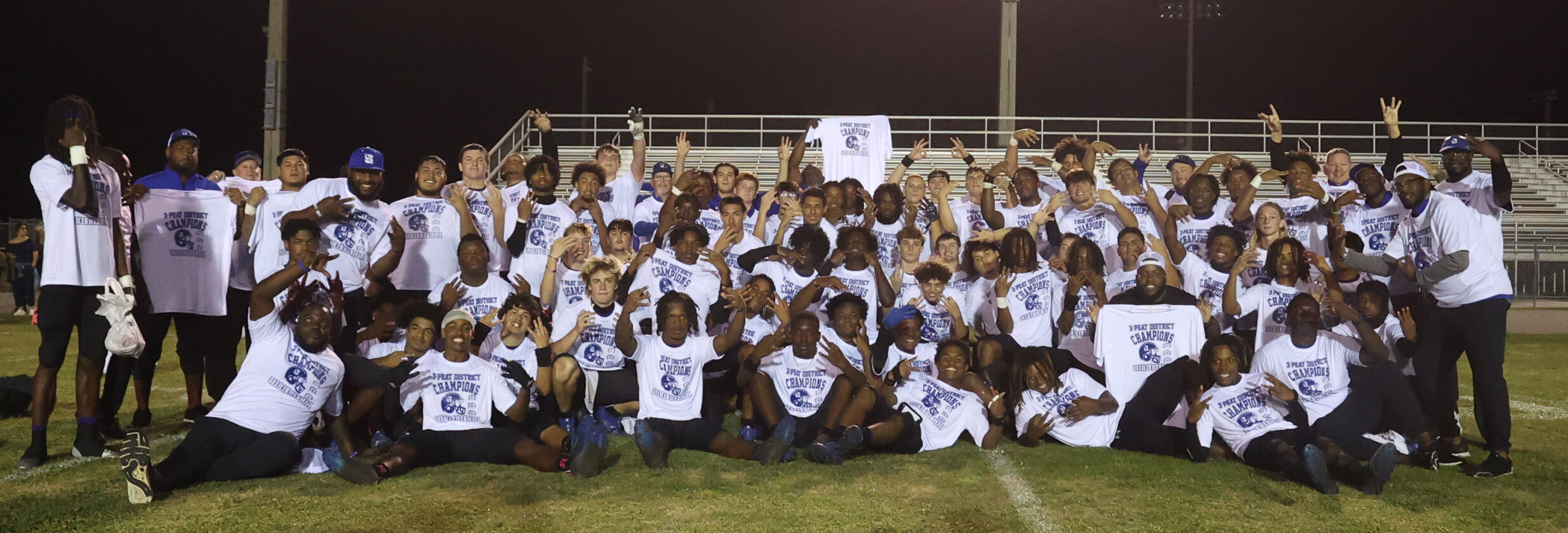 Blue Streaks earn three-peat | Local | midfloridanewspapers.com