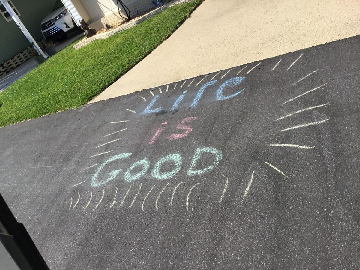 Whisper Lake Residents Color Their World With Chalk Corona Coverage Midfloridanewspapers Com