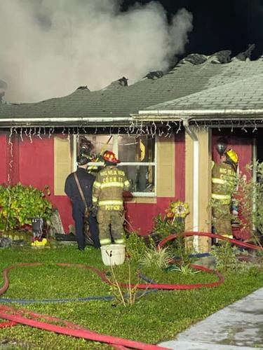 1 injured in early morning house fire | Highlands News-Sun ...