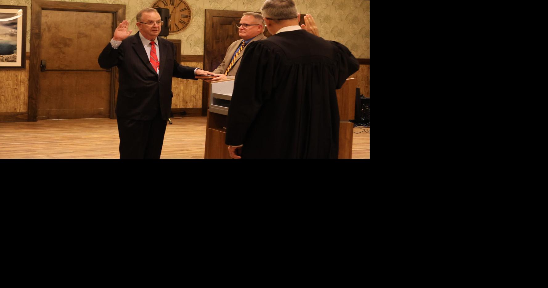 New commissioners sworn in | Sumter Sun Times | midfloridanewspapers.com