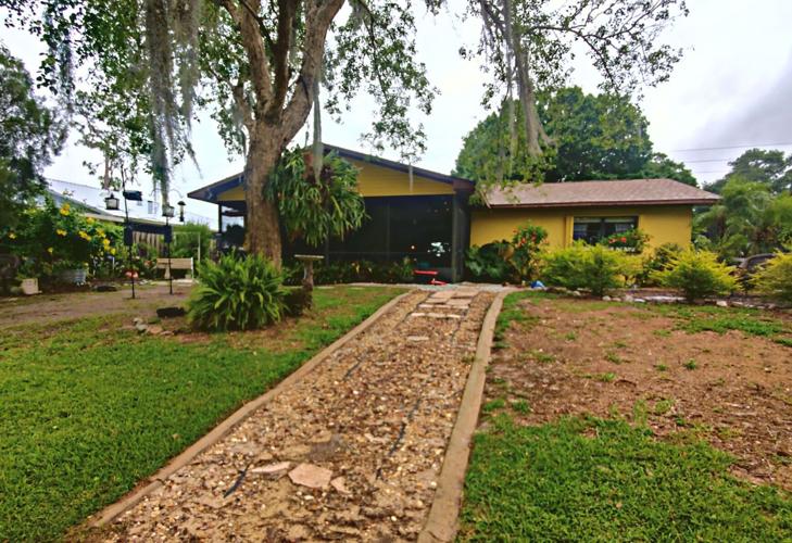 Canal home on Lake Clay! Highlands Homes