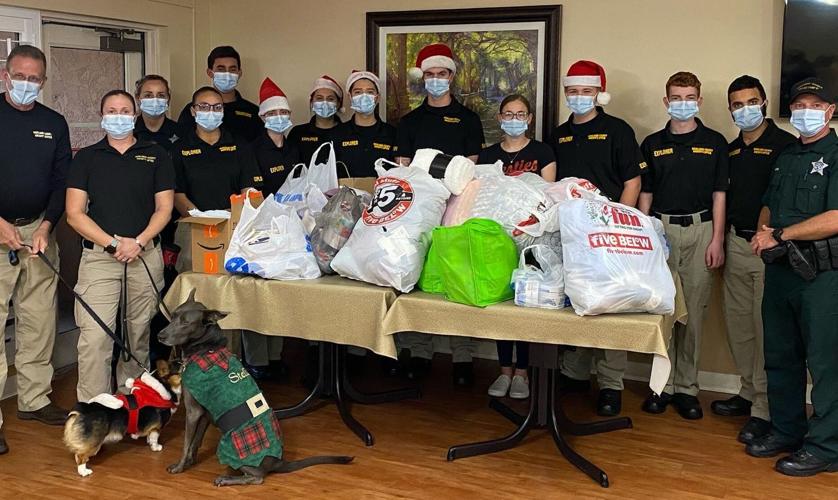 Florida Explorer Post HCSO Explorers deliver Christmas to the Oaks | News ...