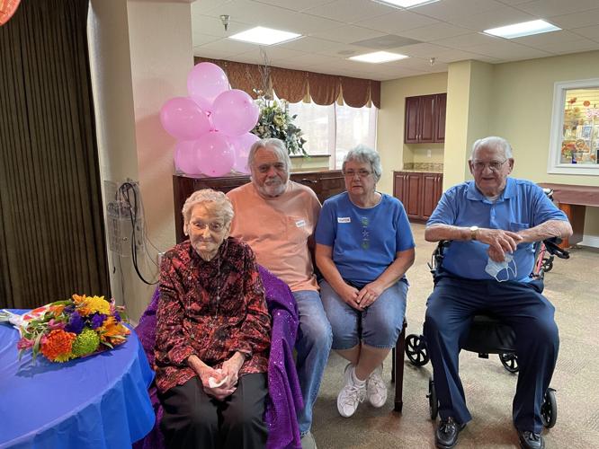Lee celebrates 106 birthday with friends | Highlands Sun |  