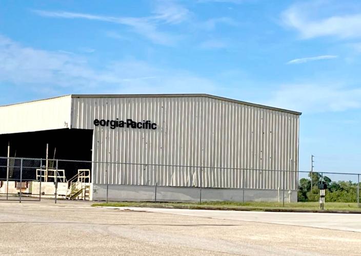 Company moves into building News