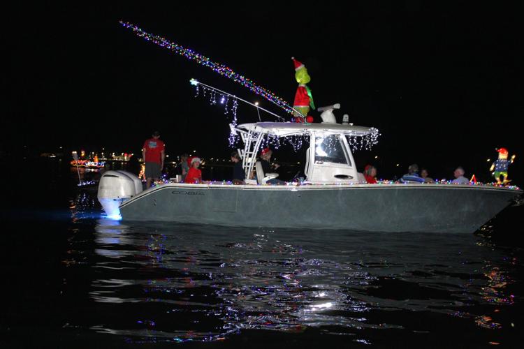 Christmas Boat Parade brightens up Lake Jackson Highlands Sun