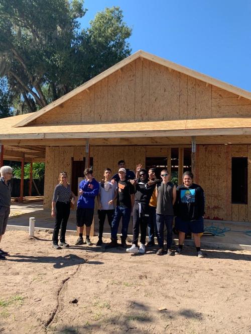 Leesburg High Students Build House With Habitat For Humanity