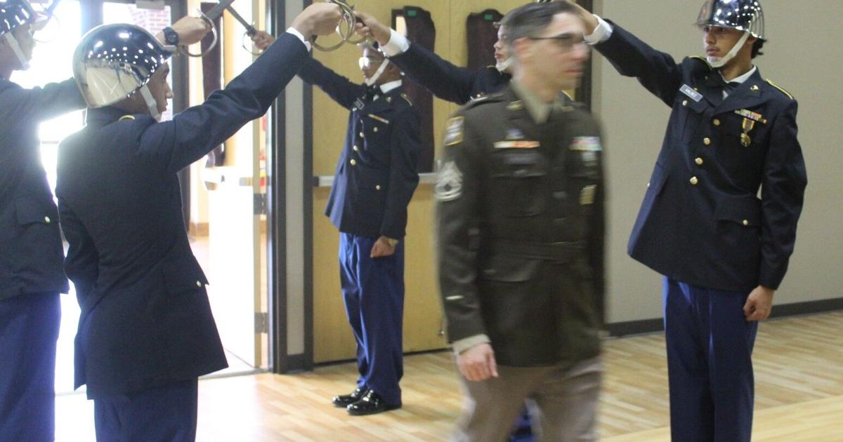Bola Militer Mencerminkan Kebanggaan Angkatan Darat