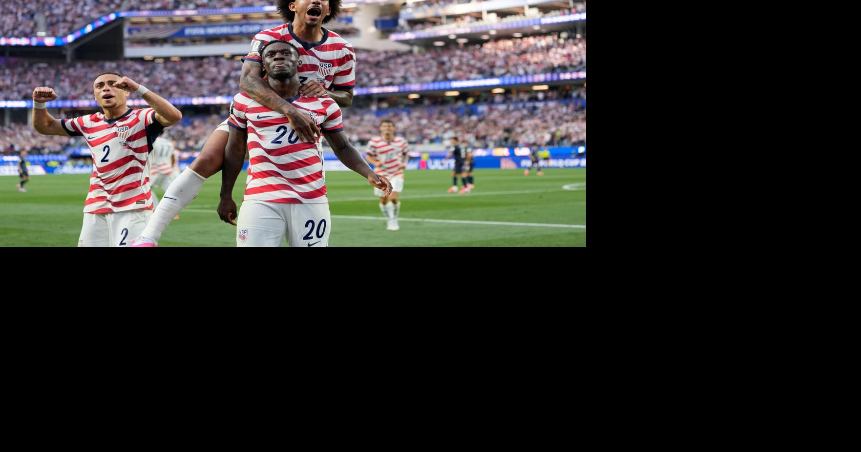 US looks impressive in opening win over Paraguay