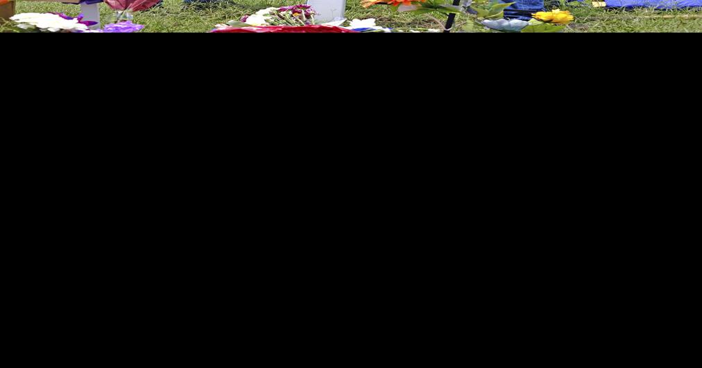 Days after Texas bus stop crash, little info on the victims ...