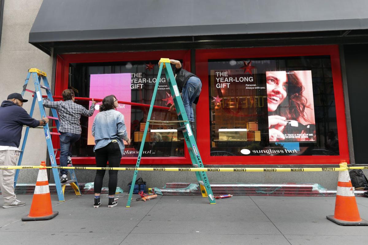 Macy S Weak Earnings Reflect More Trouble At Malls Highlands